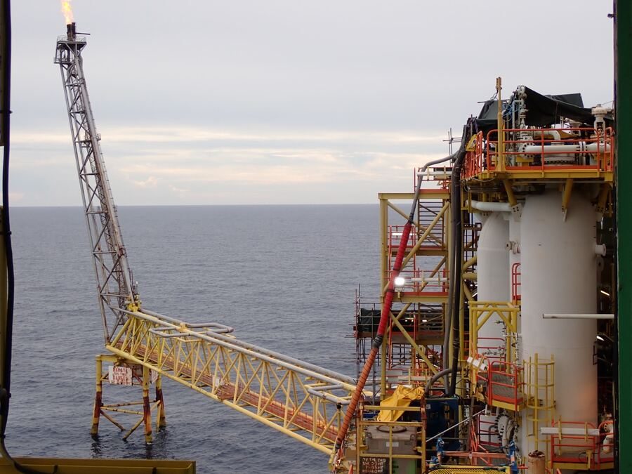 Production platform on the horizon